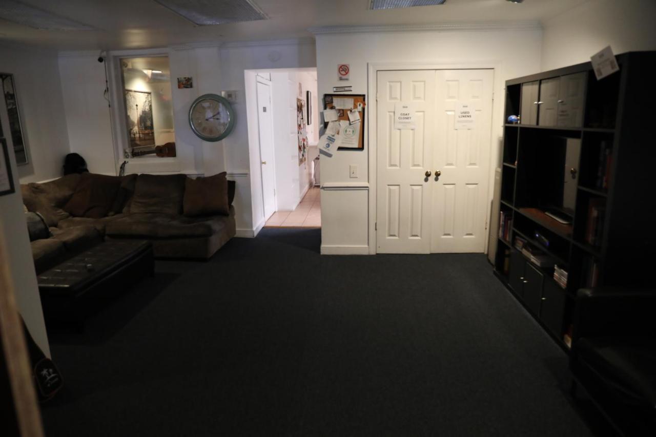 Duo Housing (Adults Only) Hostel Washington Exterior photo