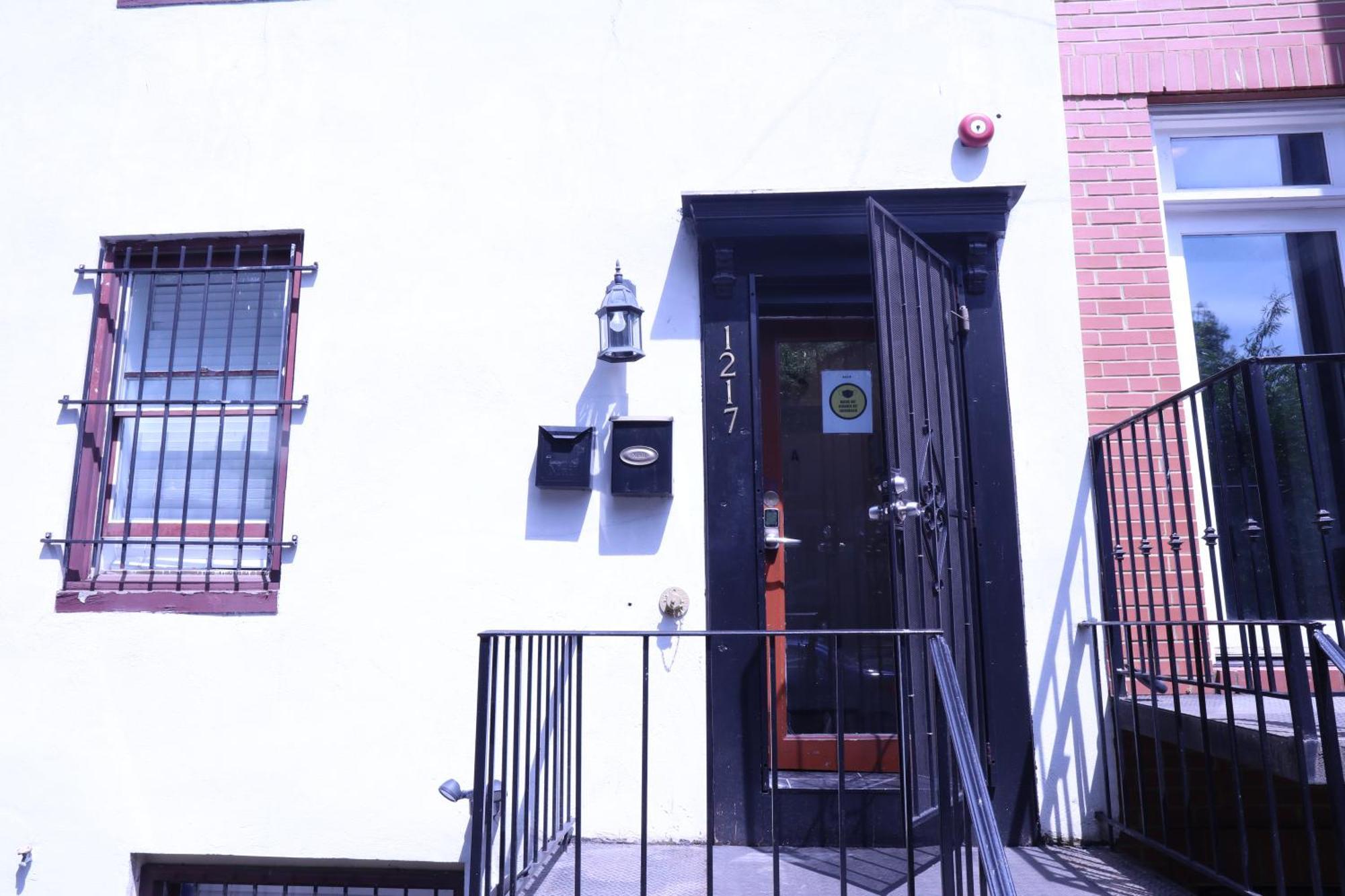 Duo Housing (Adults Only) Hostel Washington Exterior photo