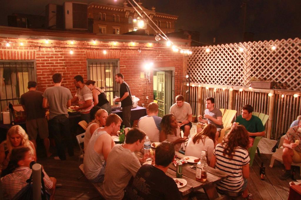 Duo Housing (Adults Only) Hostel Washington Exterior photo