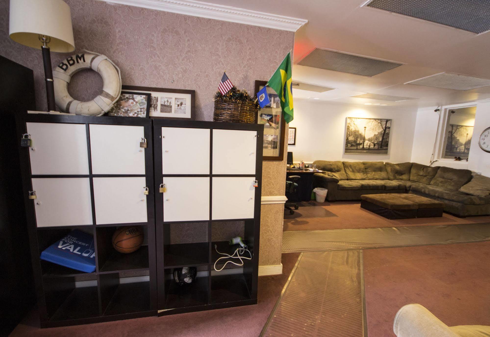 Duo Housing (Adults Only) Hostel Washington Exterior photo